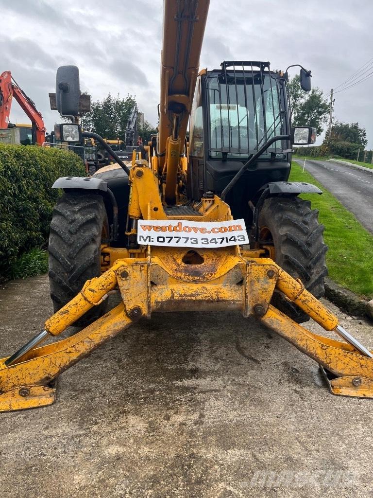 JCB 535-140 텔러 핸들러