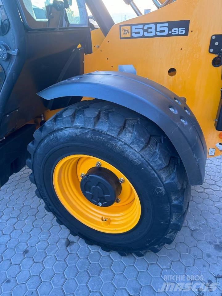 JCB 535-95 텔러 핸들러