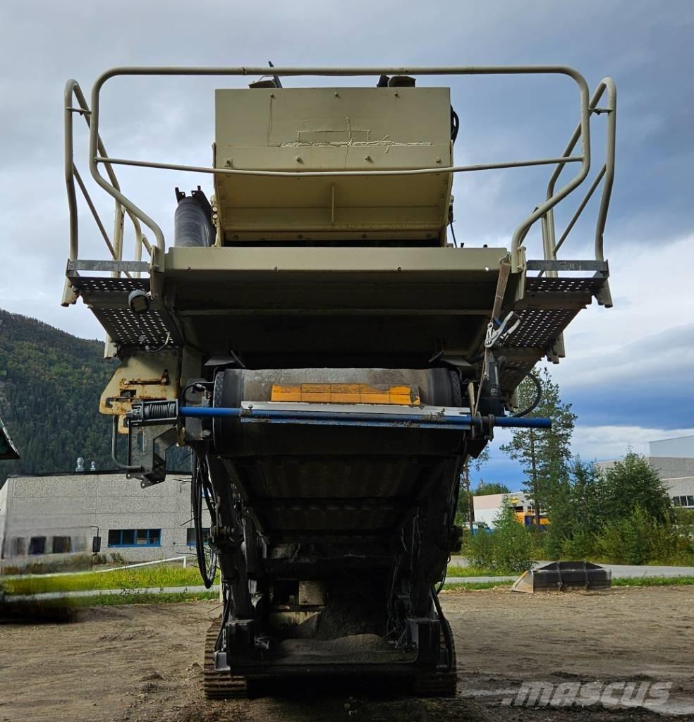 Metso LT 220 D 이동식 분쇄기