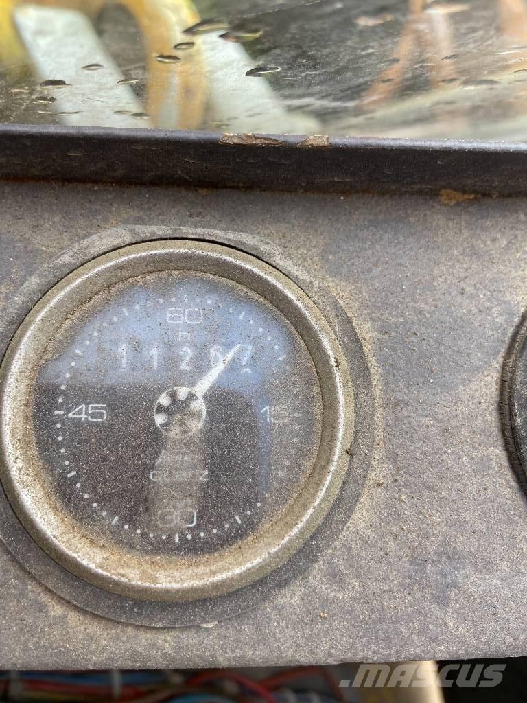 Menzi Muck 6000 T 특수 굴삭기