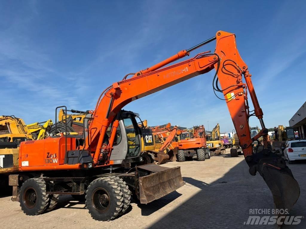 Hitachi ZX 130 W  휠 굴삭기