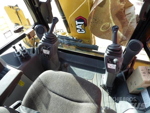 CAT 432 F 백호로더