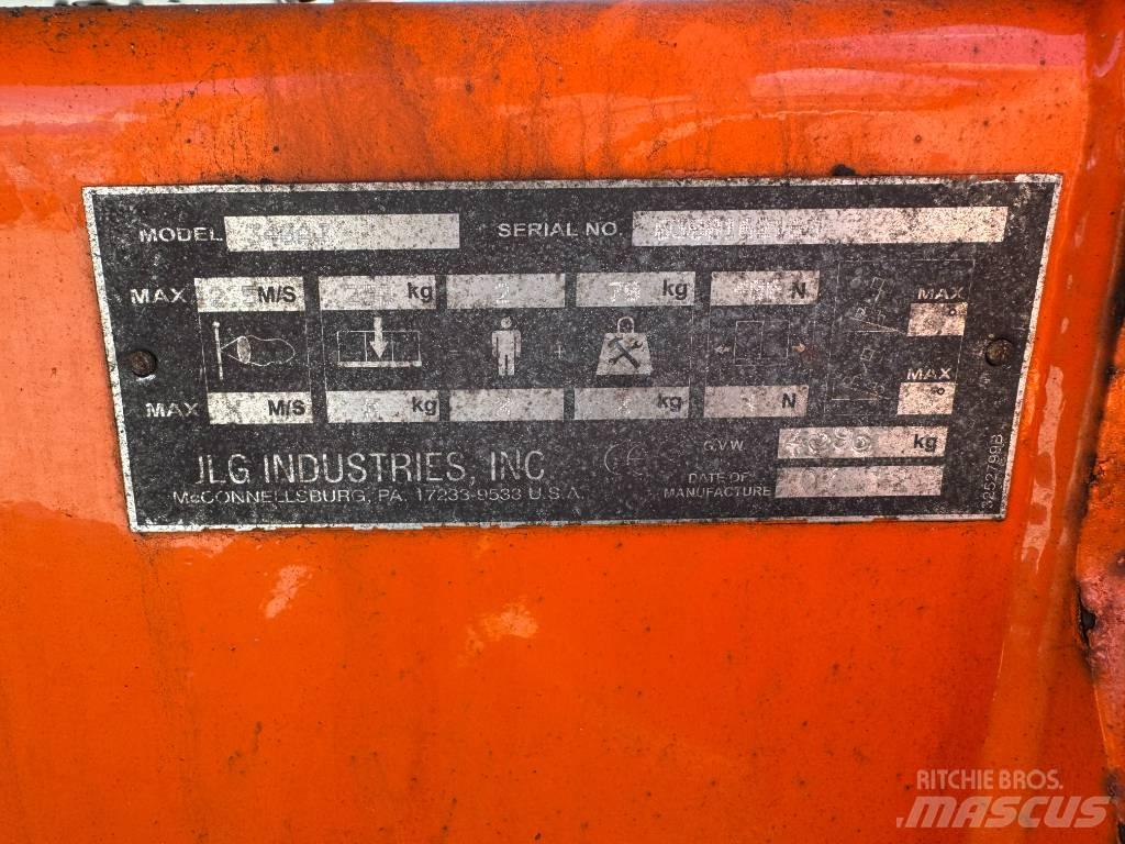 JLG 340AJ 관절형 전동이동 리프트