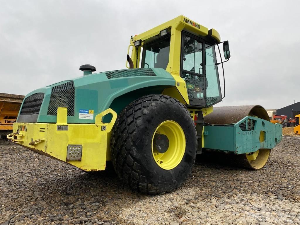 Ammann ASC 110 싱글 드럼 롤러