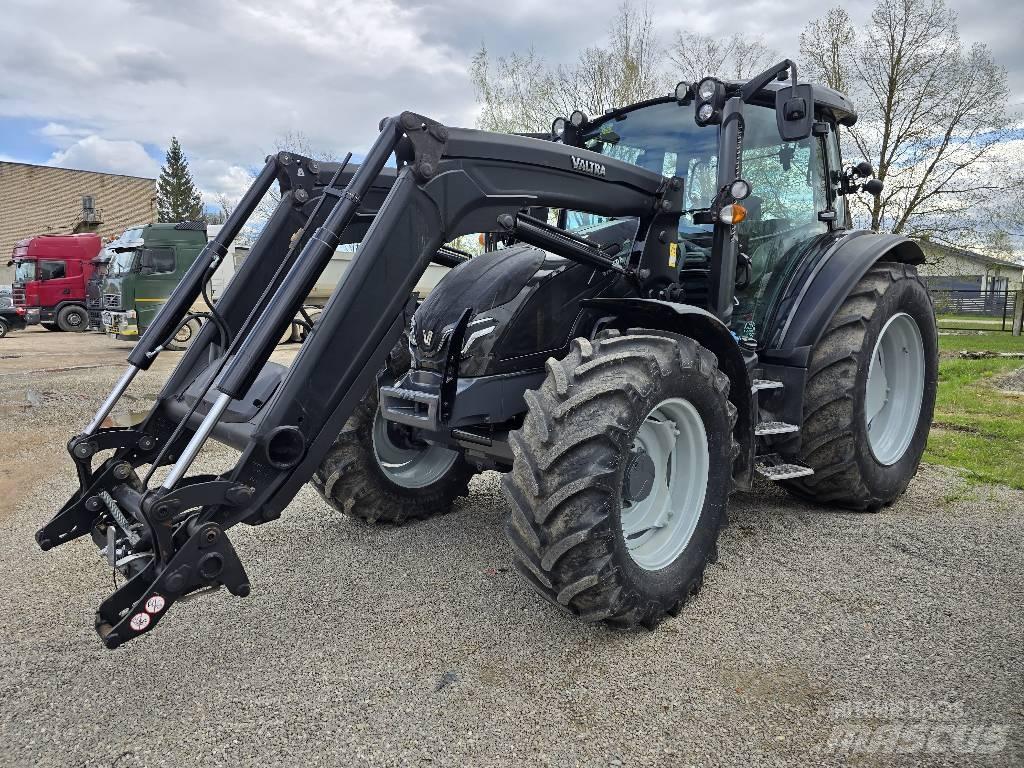 Valtra G125 A 트랙터