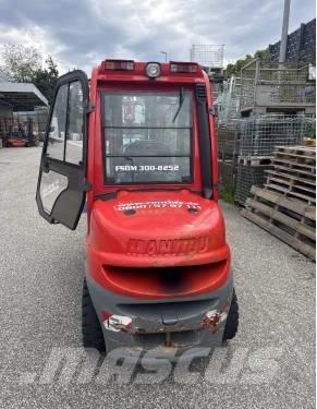Manitou MI 30 D 디젤 지게차