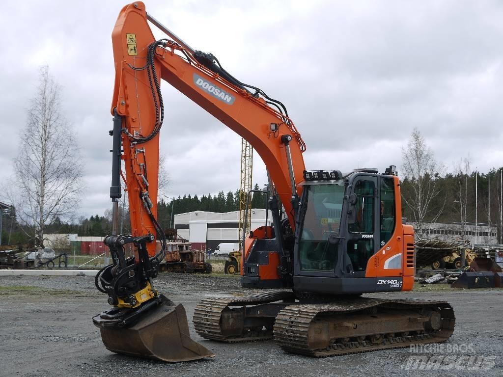 Doosan DX 140 LCR-5 대형 굴삭기 29톤 이상
