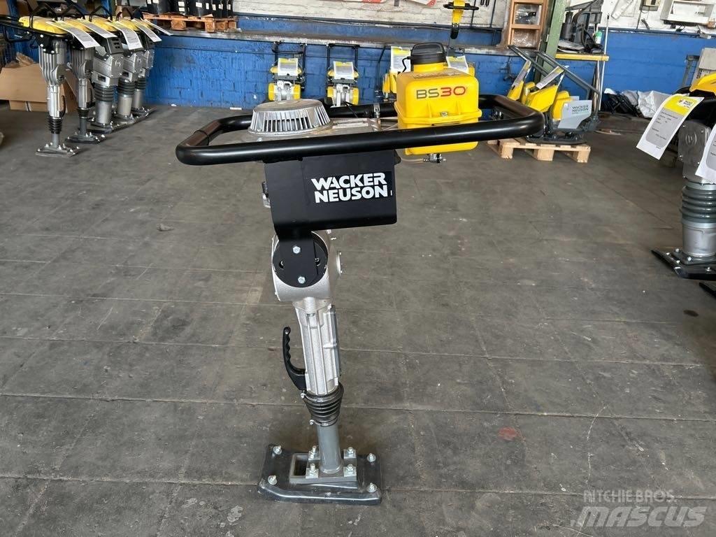 Wacker Neuson BS30 탬퍼