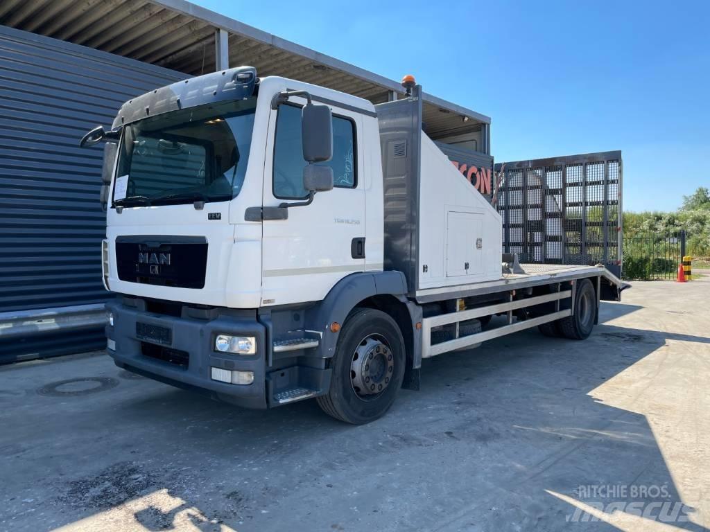MAN TGM 18.250 4X2 라이트 트레일러