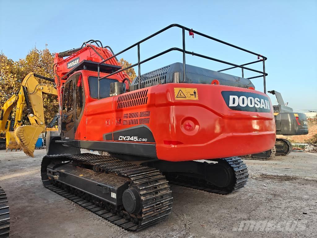 Doosan DX 345LC-9C 대형 굴삭기 29톤 이상