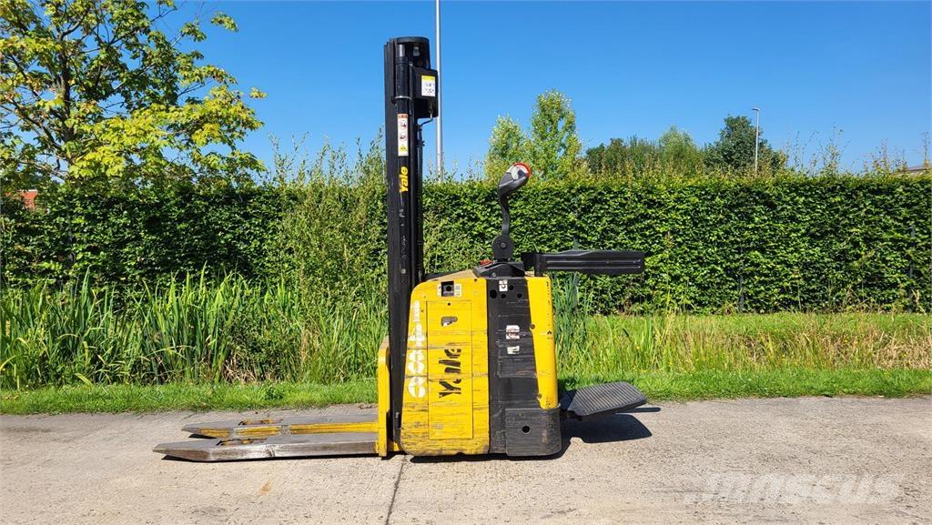 Yale MS15X 2017 보행식 리치 지게차