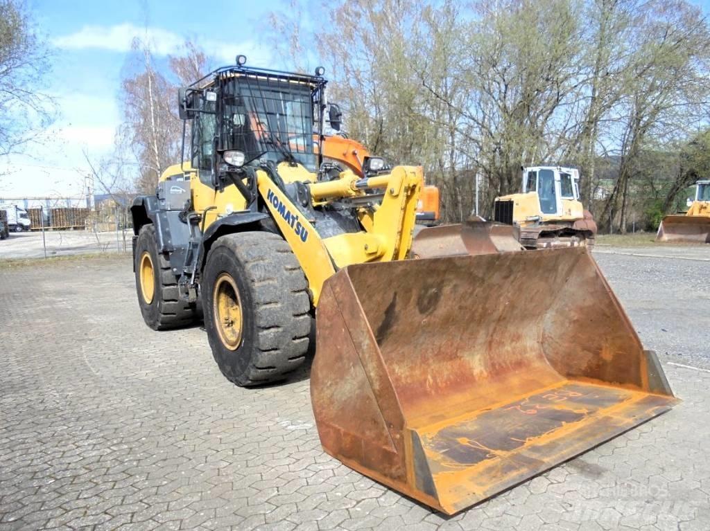 Komatsu WA 270-7  휠로우더