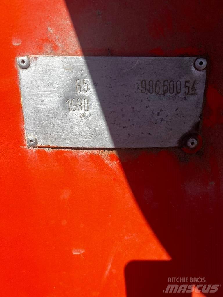 Terex TB 85 관절형 전동이동 리프트
