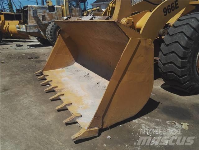 CAT 966 E  휠로우더