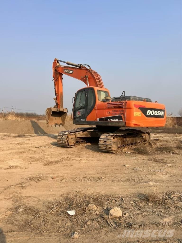 Doosan DX225LC-9C 대형 굴삭기 29톤 이상