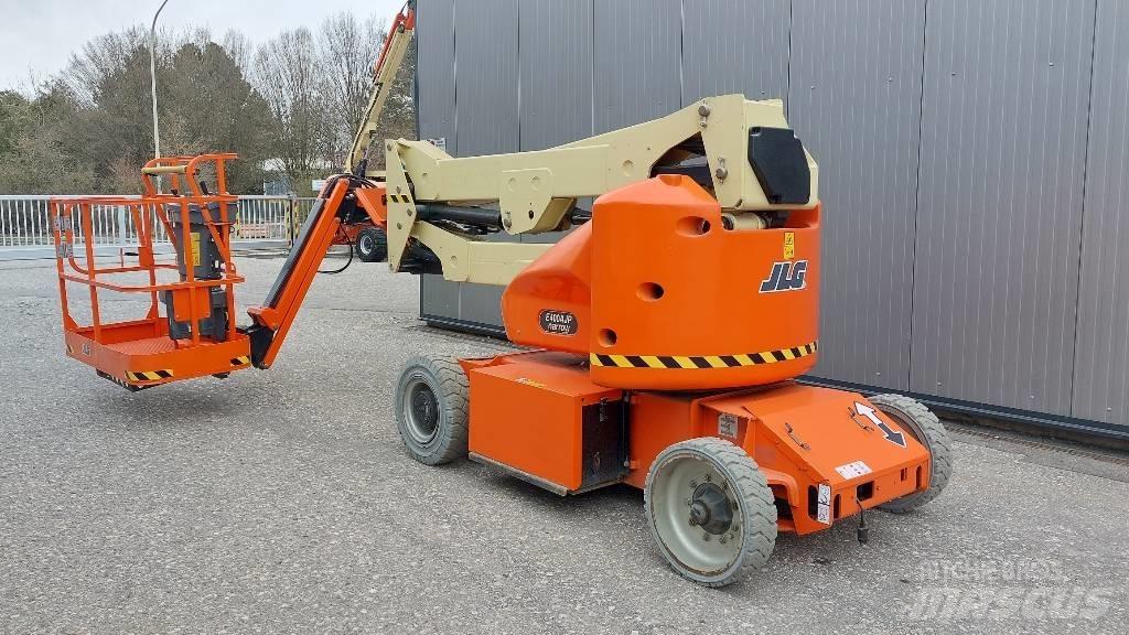 JLG E 400 AJPN 관절형 전동이동 리프트