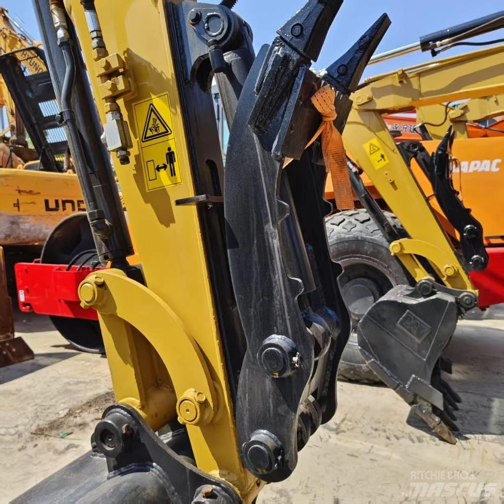 CAT 305.5 E CR 소형 굴삭기 7톤 미만