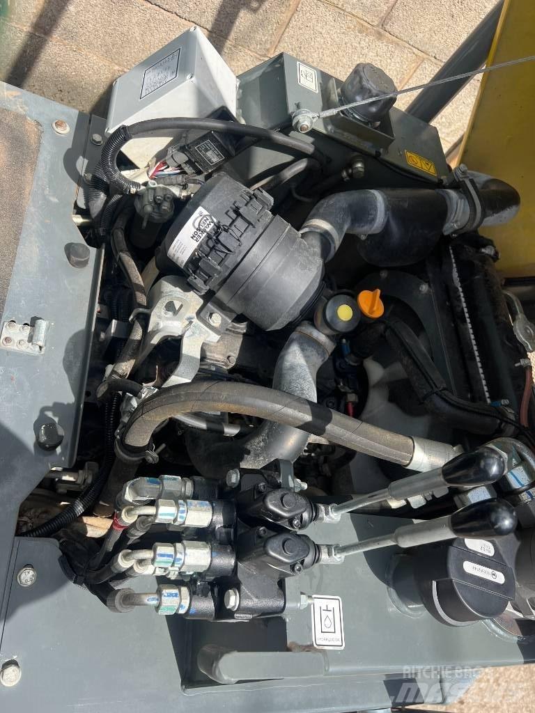 Wacker Neuson 1001 건설현장 덤프트럭