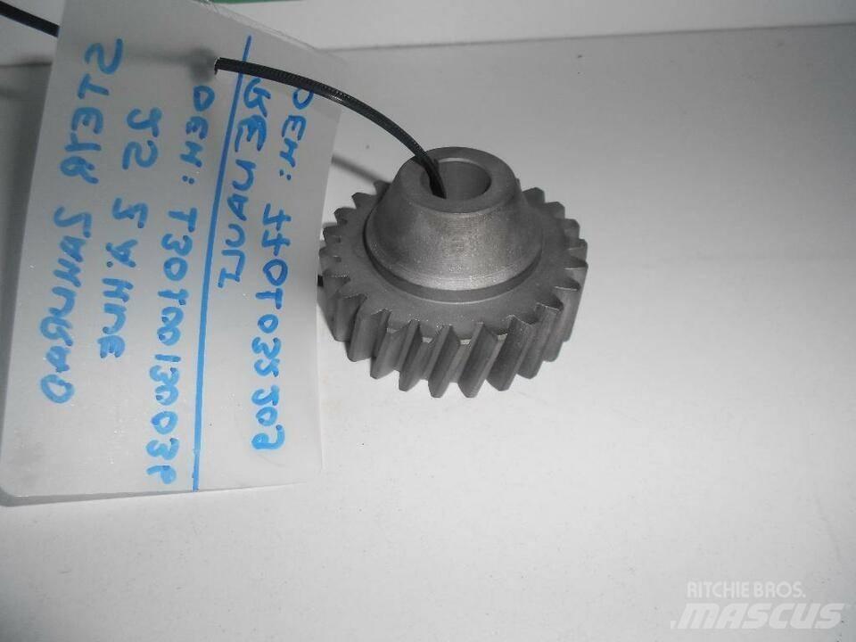 Steyr 9086 트랜스미션