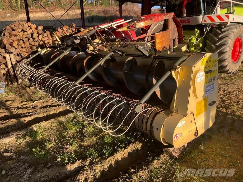 CLAAS JAGUAR 830 목초 수확기