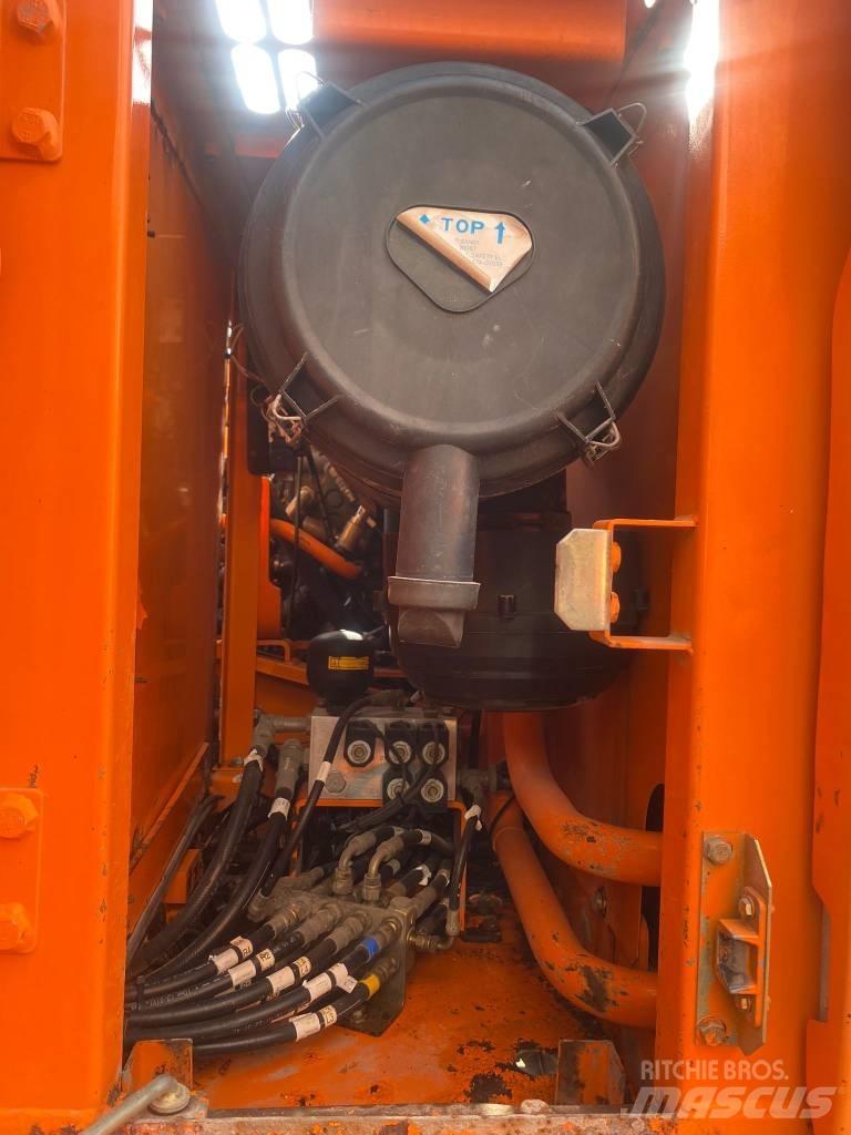 Doosan DX 180 LC 대형 굴삭기 29톤 이상