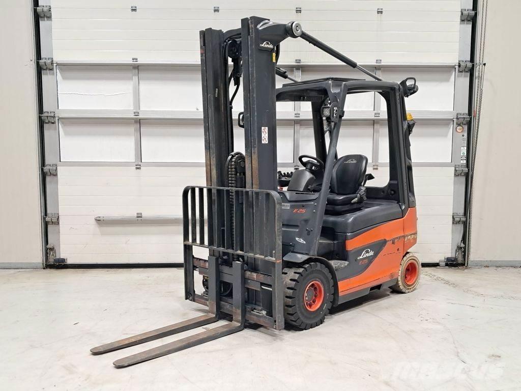 Linde E25-01 전동 지게차