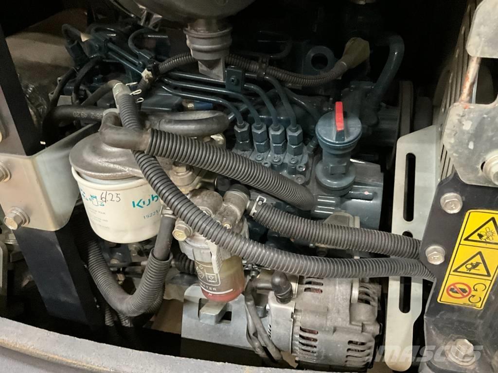 Kubota KX 027-4 HI 소형 굴삭기 7톤 미만