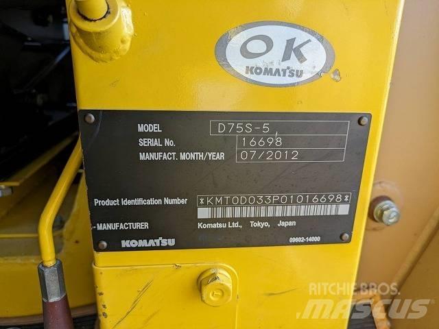 Komatsu D 75 S-5 궤도식 로우더