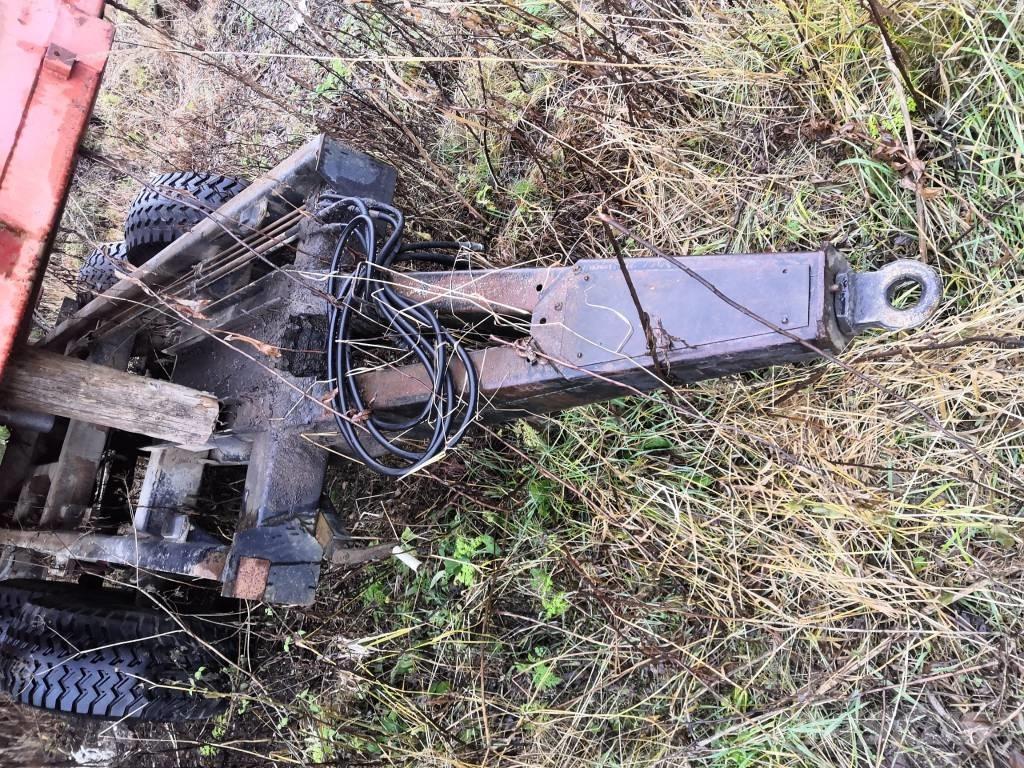 Teko 12 T 티퍼 트레일러