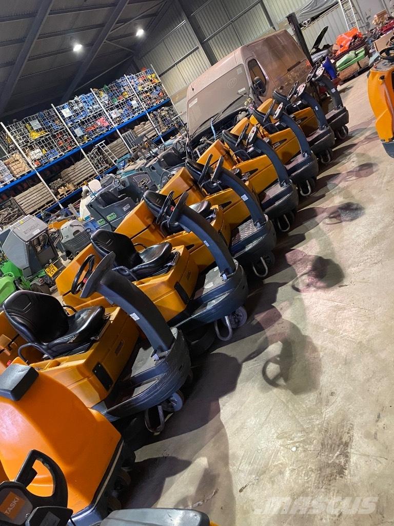 Taski 4000 습식 청소차