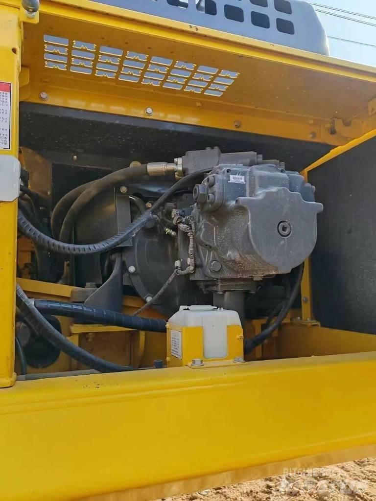 Komatsu 450-8 대형 굴삭기 29톤 이상