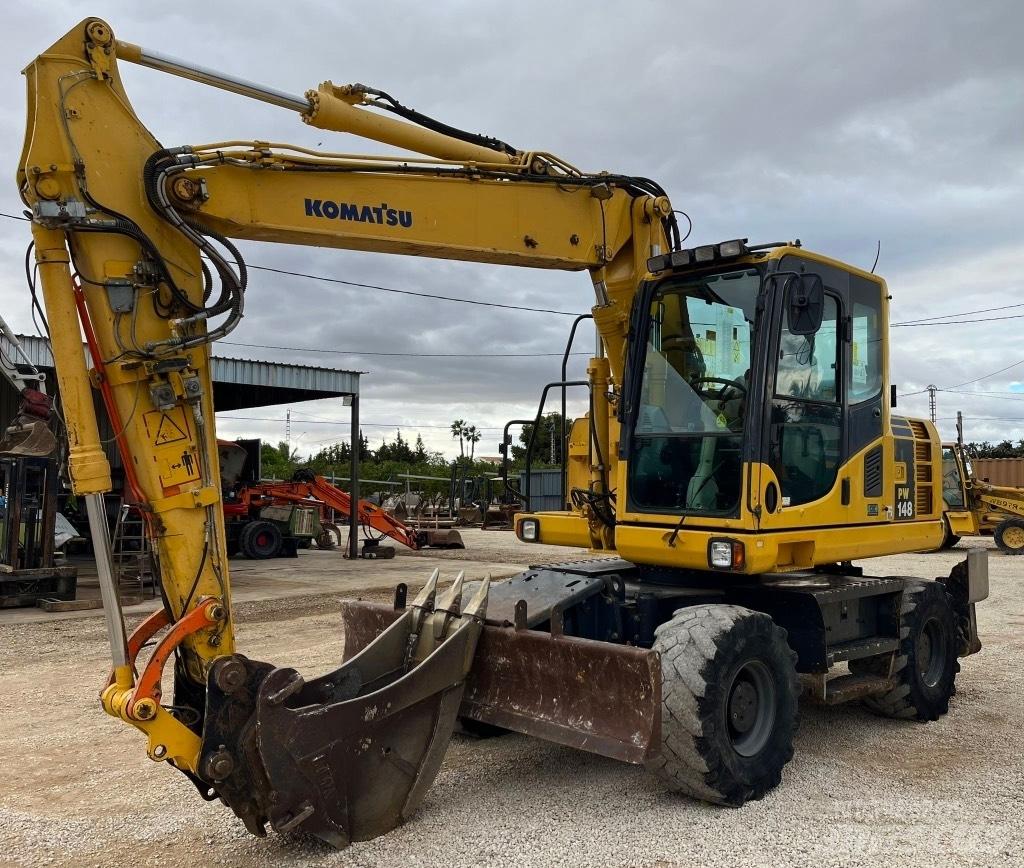 Komatsu PW148-8  휠 굴삭기