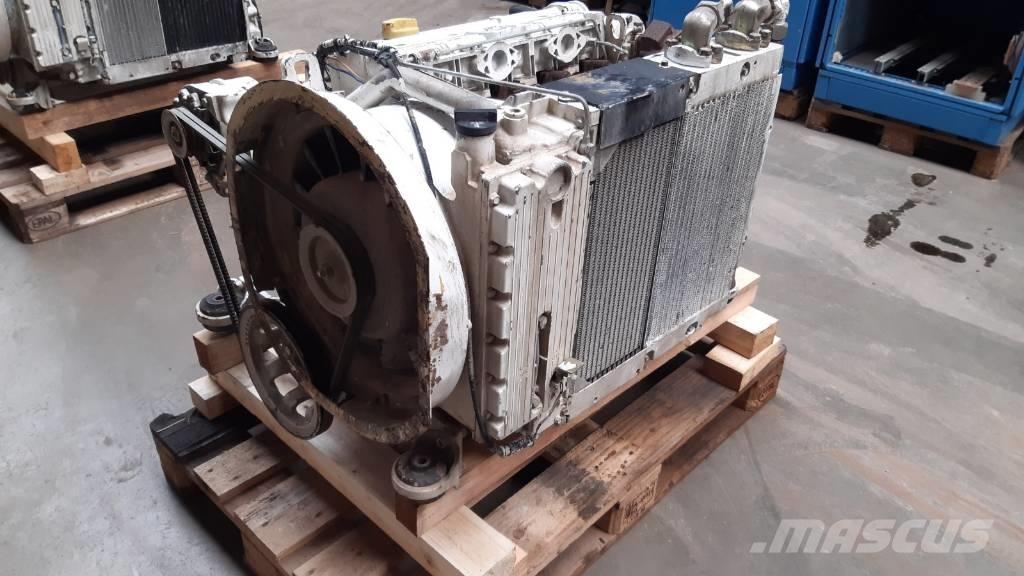 Deutz BF4M1012 엔진