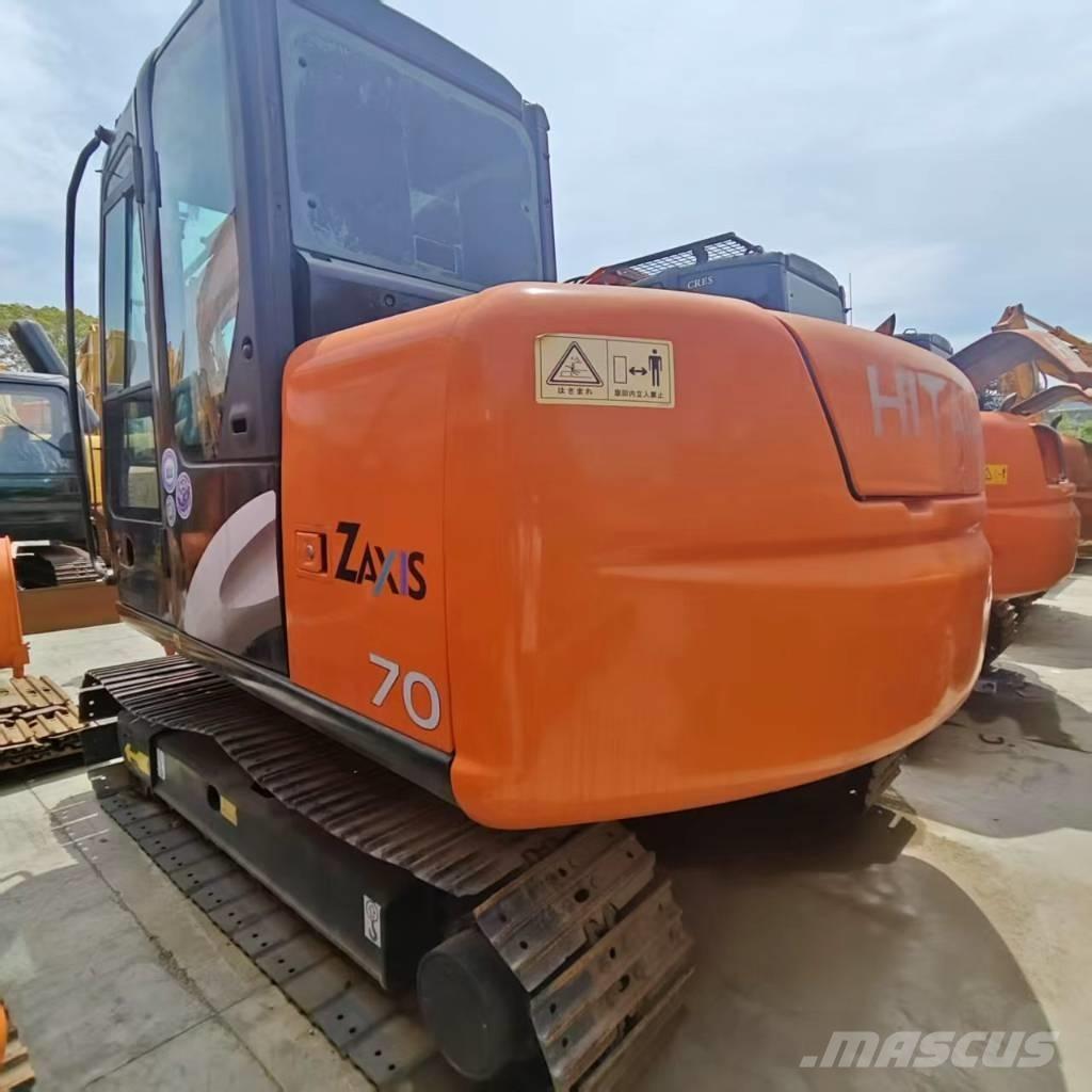 Hitachi ZX 70 중형굴삭기 7톤-28톤