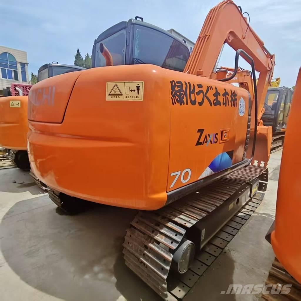 Hitachi ZX 70 중형굴삭기 7톤-28톤