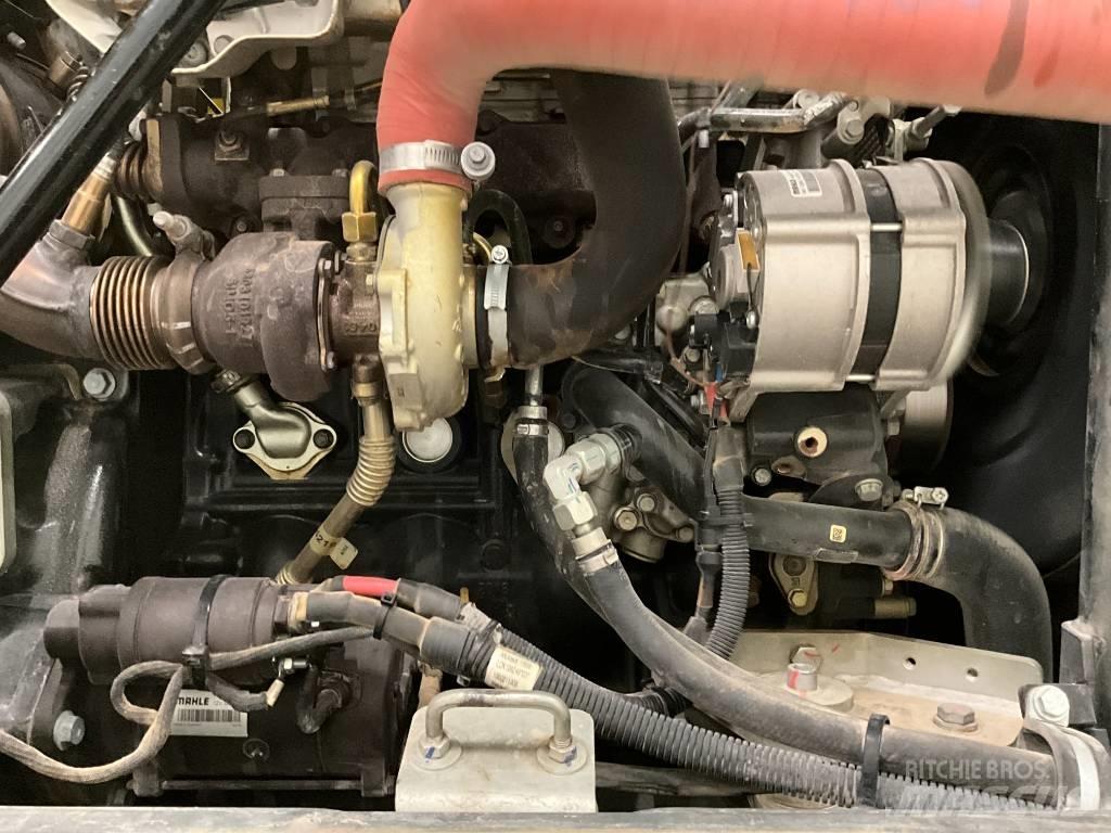 Neuson EW 100  휠 굴삭기