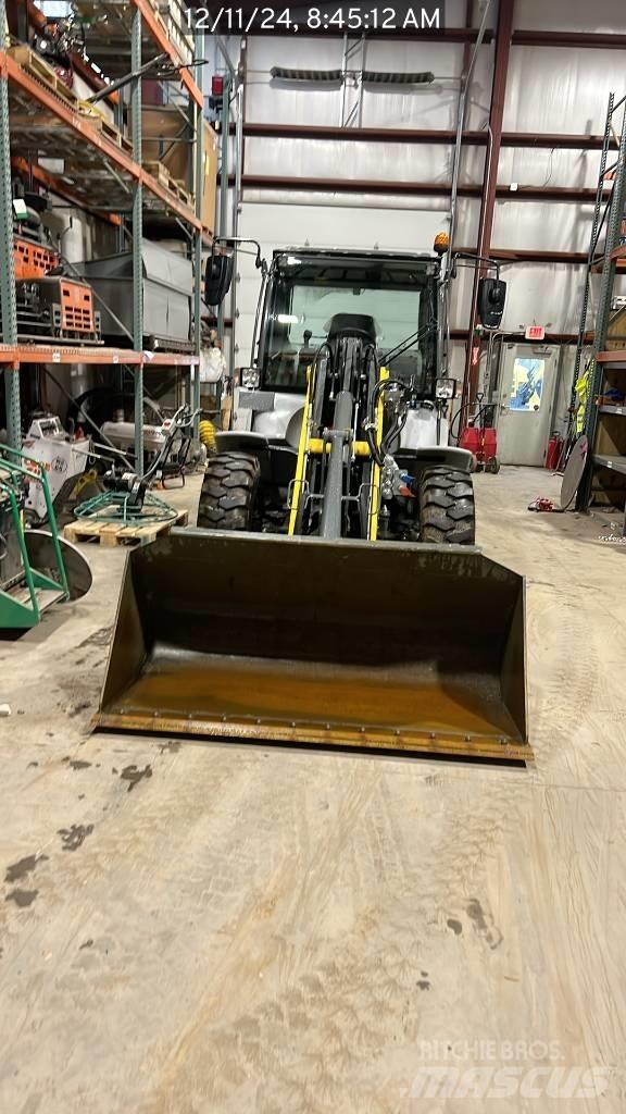 Wacker Neuson 8085  휠로우더