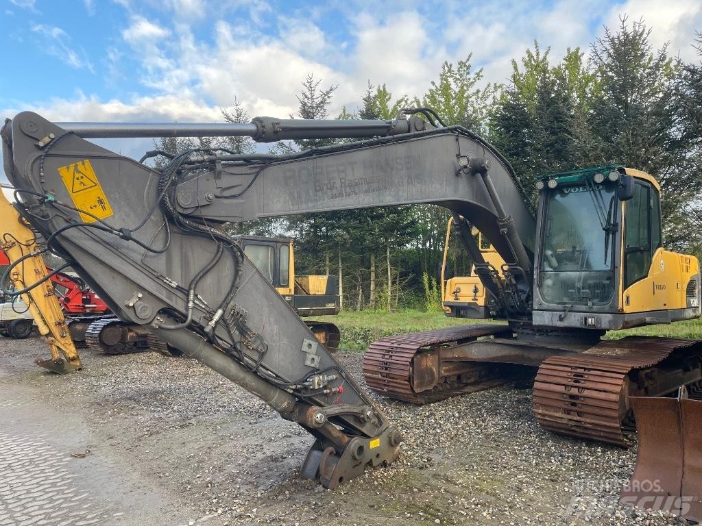 Volvo EC210C 대형 굴삭기 29톤 이상