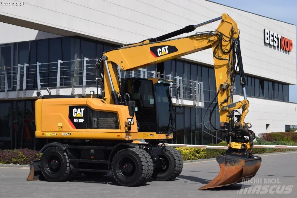 CAT M 318 F  휠 굴삭기