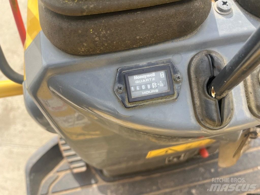 Yanmar SV 08 소형 굴삭기 7톤 미만