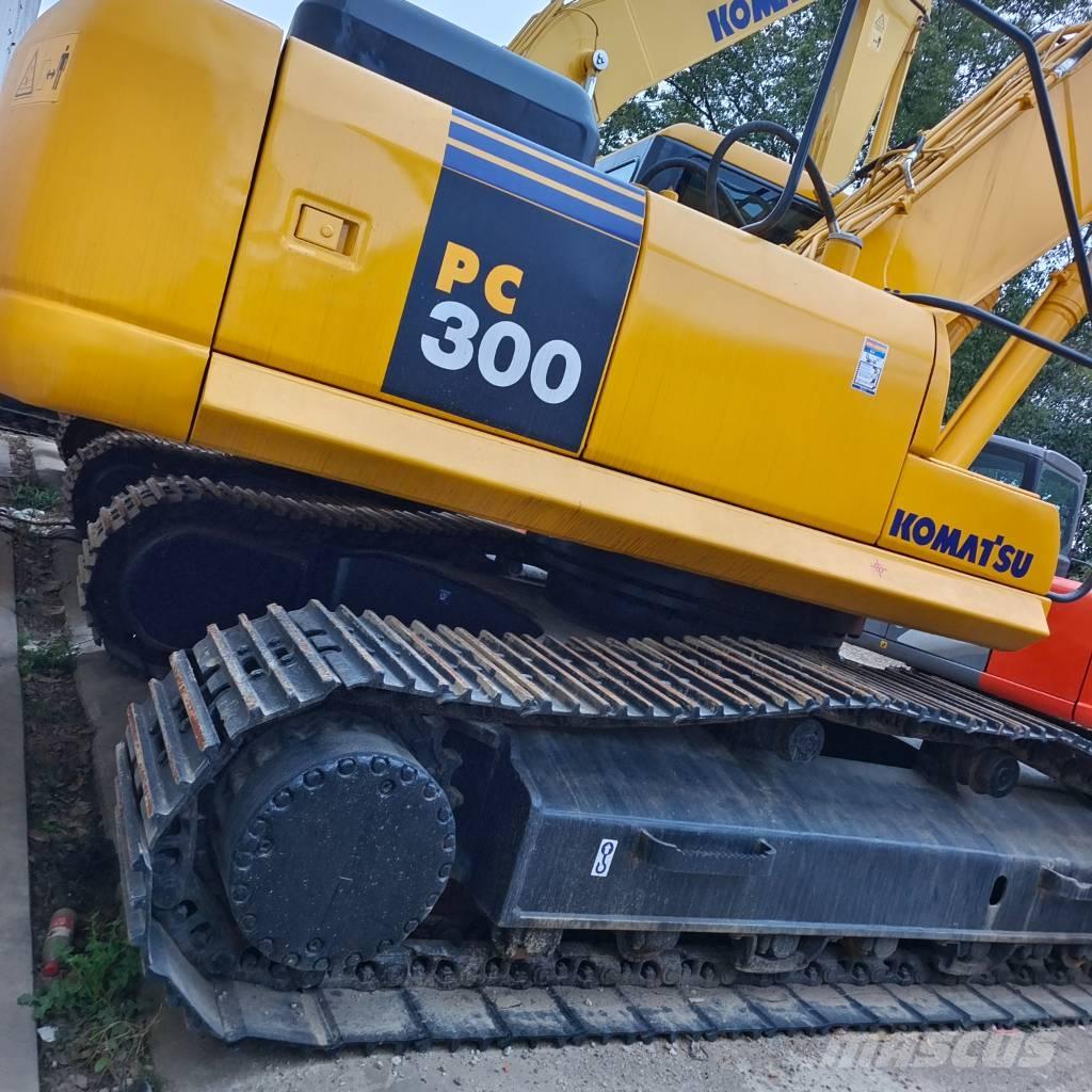 Komatsu PC300-7 대형 굴삭기 29톤 이상