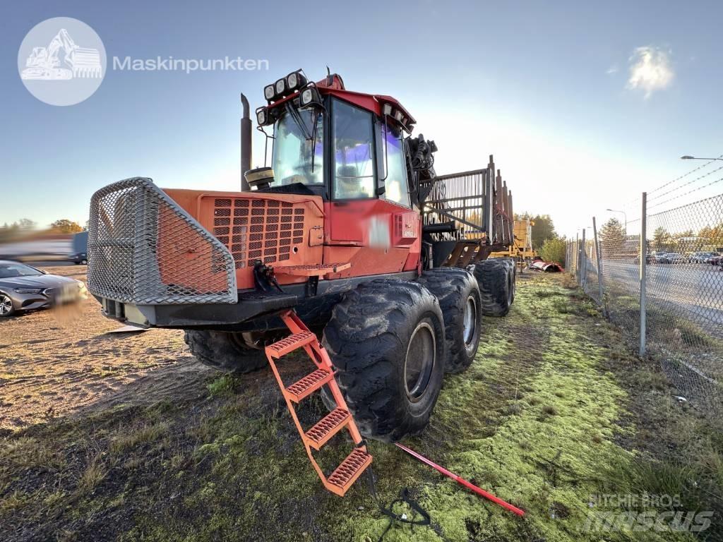 Valmet 890.3 원목 포워더