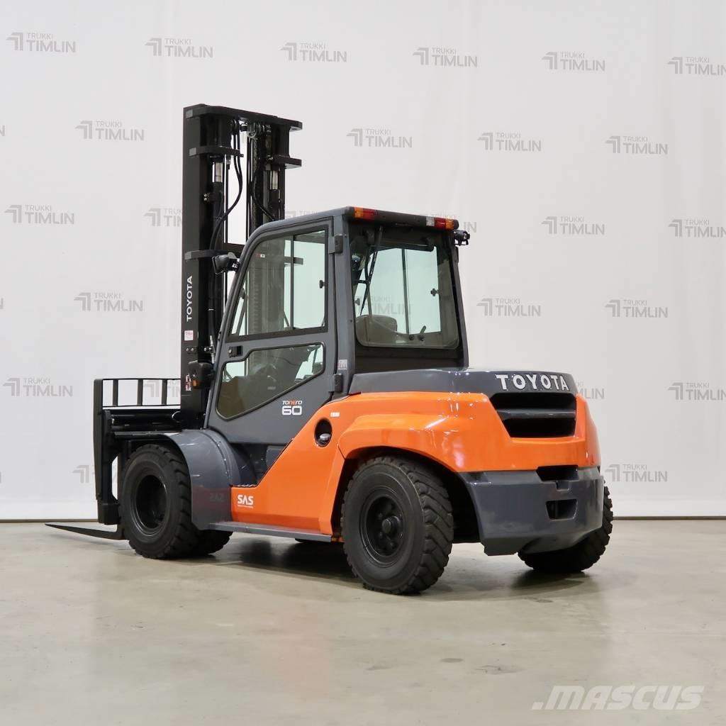 Toyota 40-8FD60N 디젤 지게차