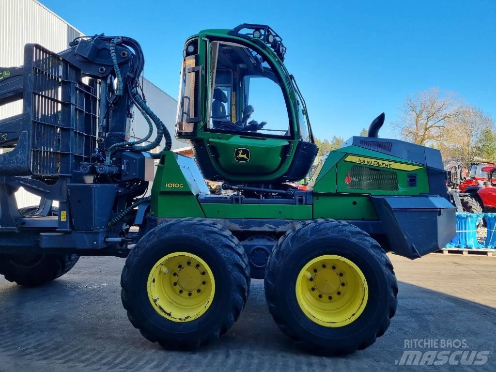 John Deere 1010 G 원목 포워더