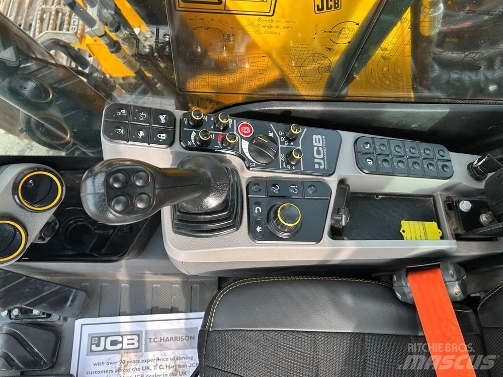 JCB 140X 대형 굴삭기 29톤 이상
