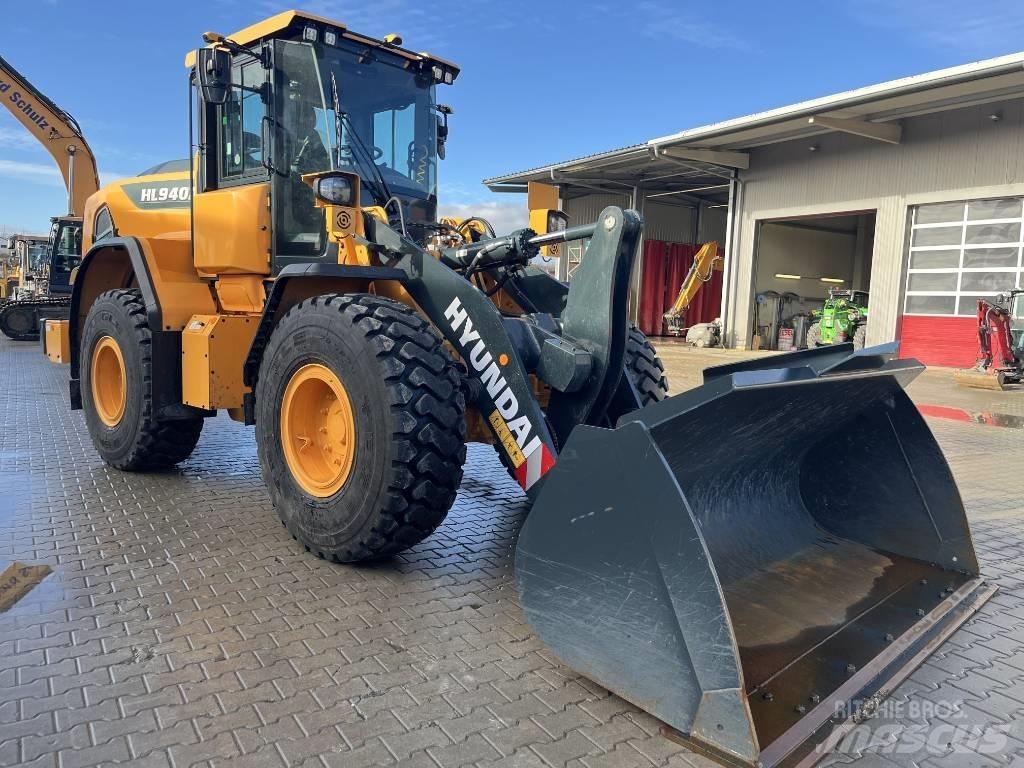Hyundai HL940A  휠로우더