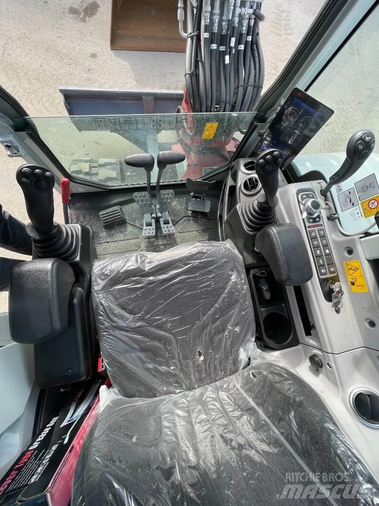 Takeuchi TB 350 R 소형 굴삭기 7톤 미만