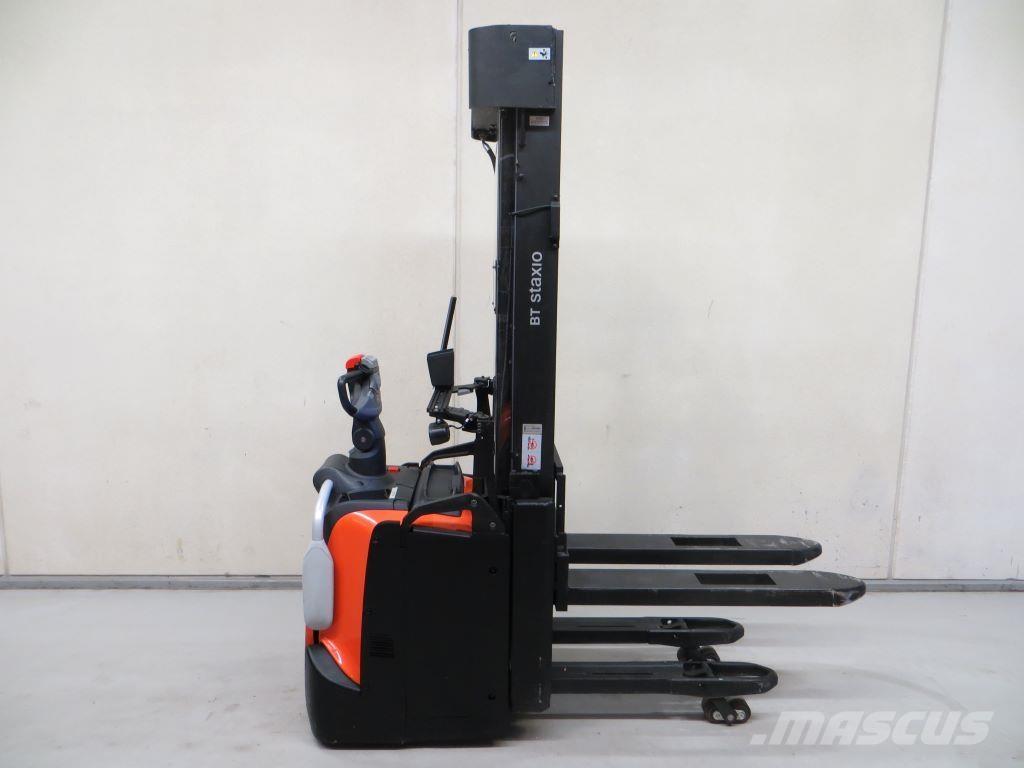 BT SPE140L 보행식 리치 지게차