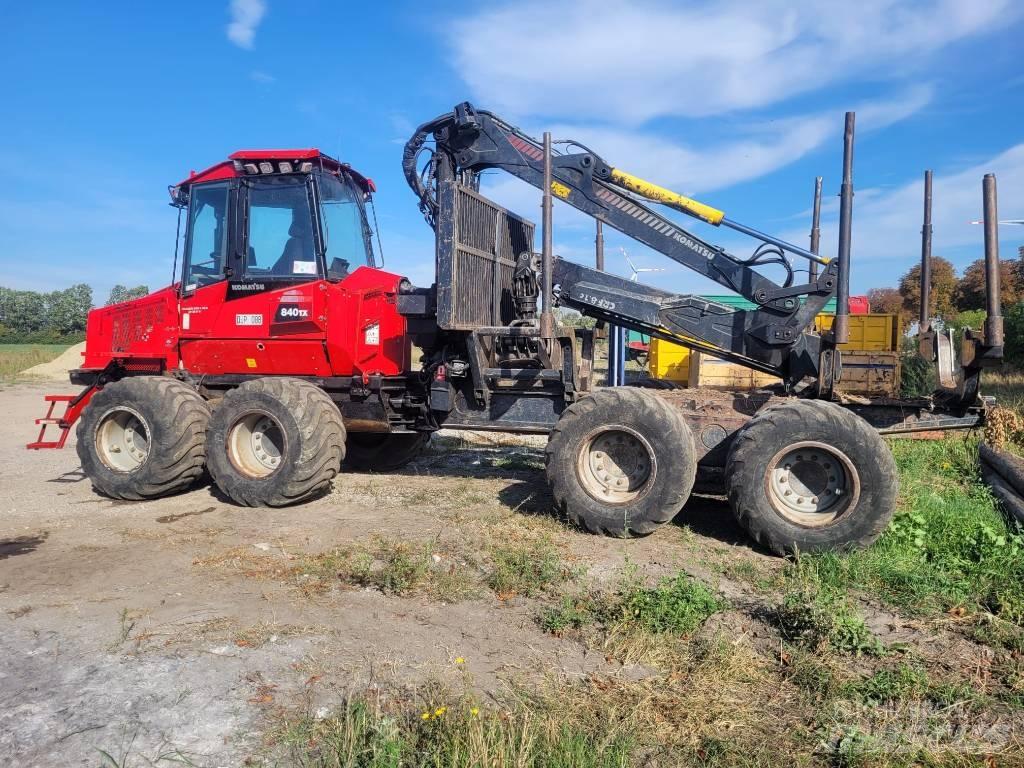 Komatsu 840 TX 원목 포워더