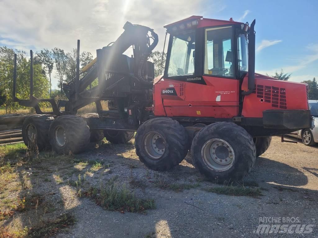 Komatsu 840 TX 원목 포워더
